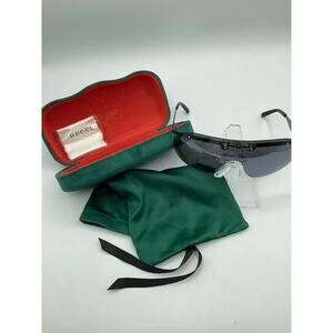 Gucci GG1656S Sunglasses in Black with Case